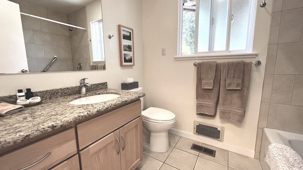Photo of Bathroom in Almonte