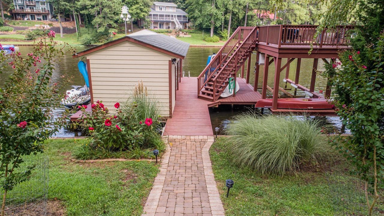 Photo of Outdoor in Bracey