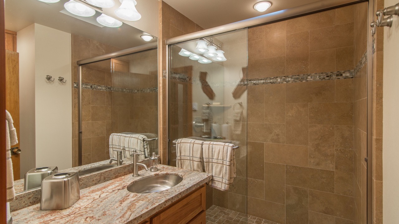Photo of Bathroom in Tahoe Tavern