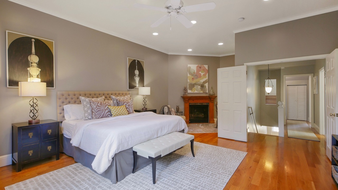 Photo of Bedroom in Eureka Valley