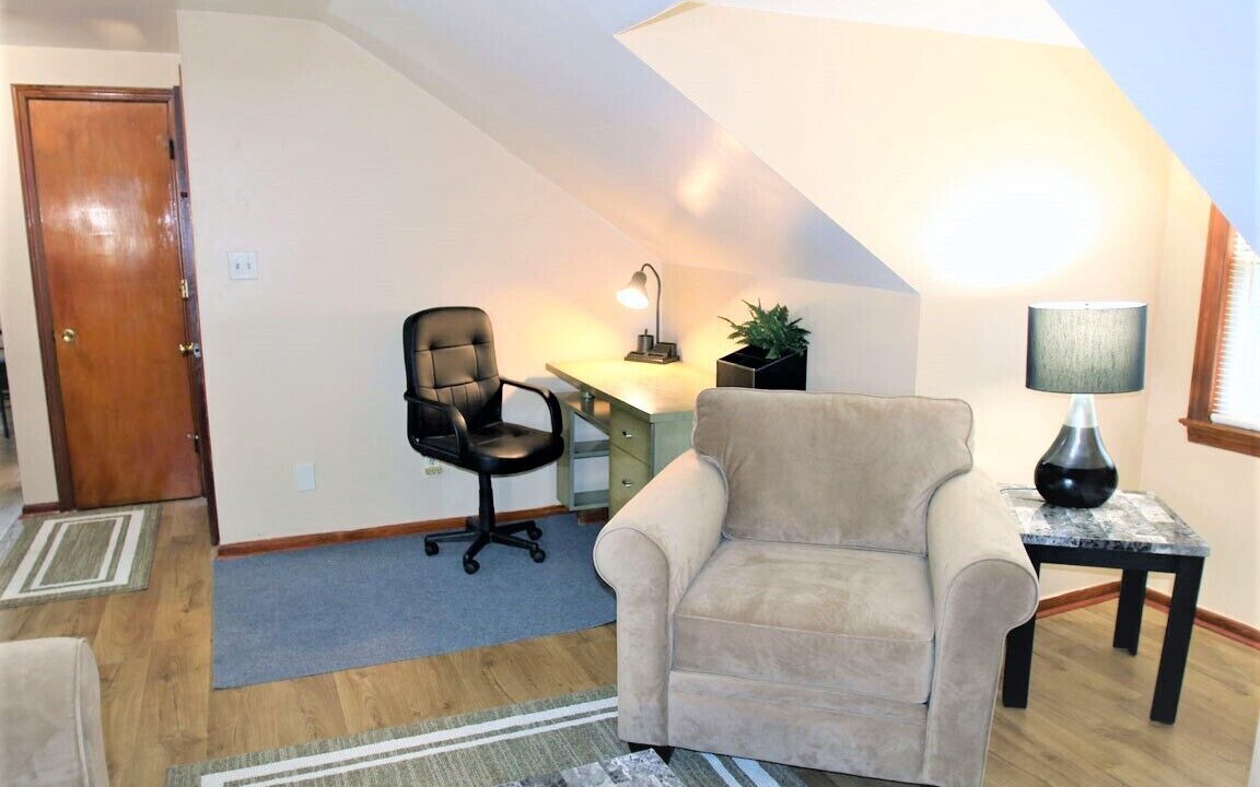 Photo of Livingroom in Raritan
