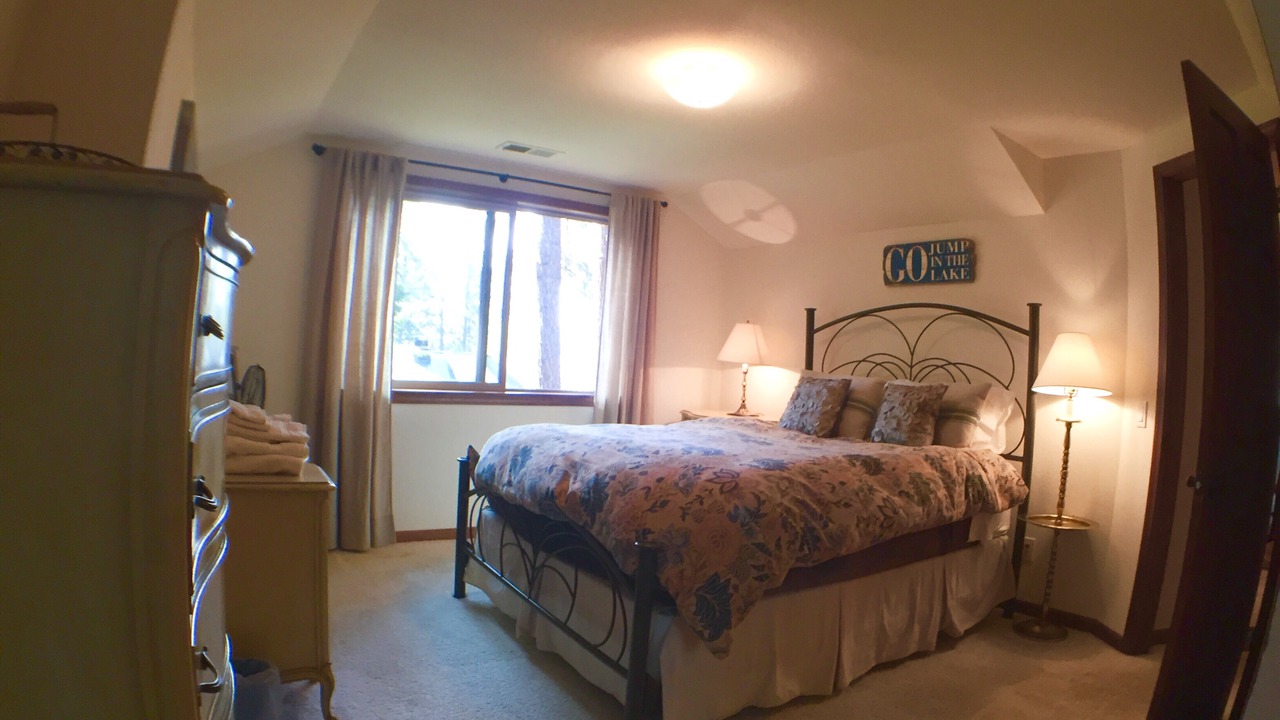Photo of Bedroom in Elk Point