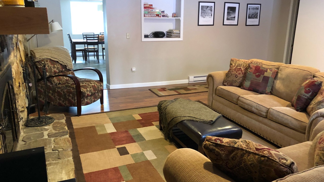 Photo of Livingroom in Geneva-on-the-Lake