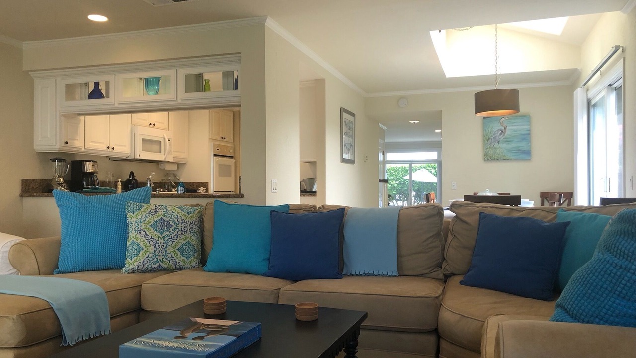 Photo of Livingroom in Huntington Beach