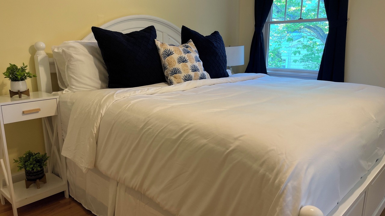 Photo of Bedroom in Spring Lake
