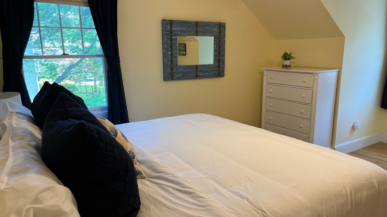 Photo of Bedroom in Spring Lake
