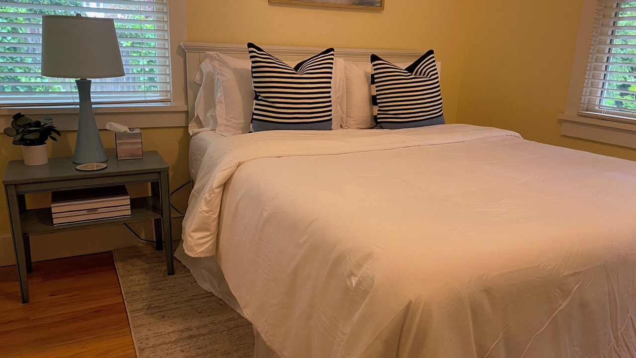 Photo of Bedroom in Spring Lake