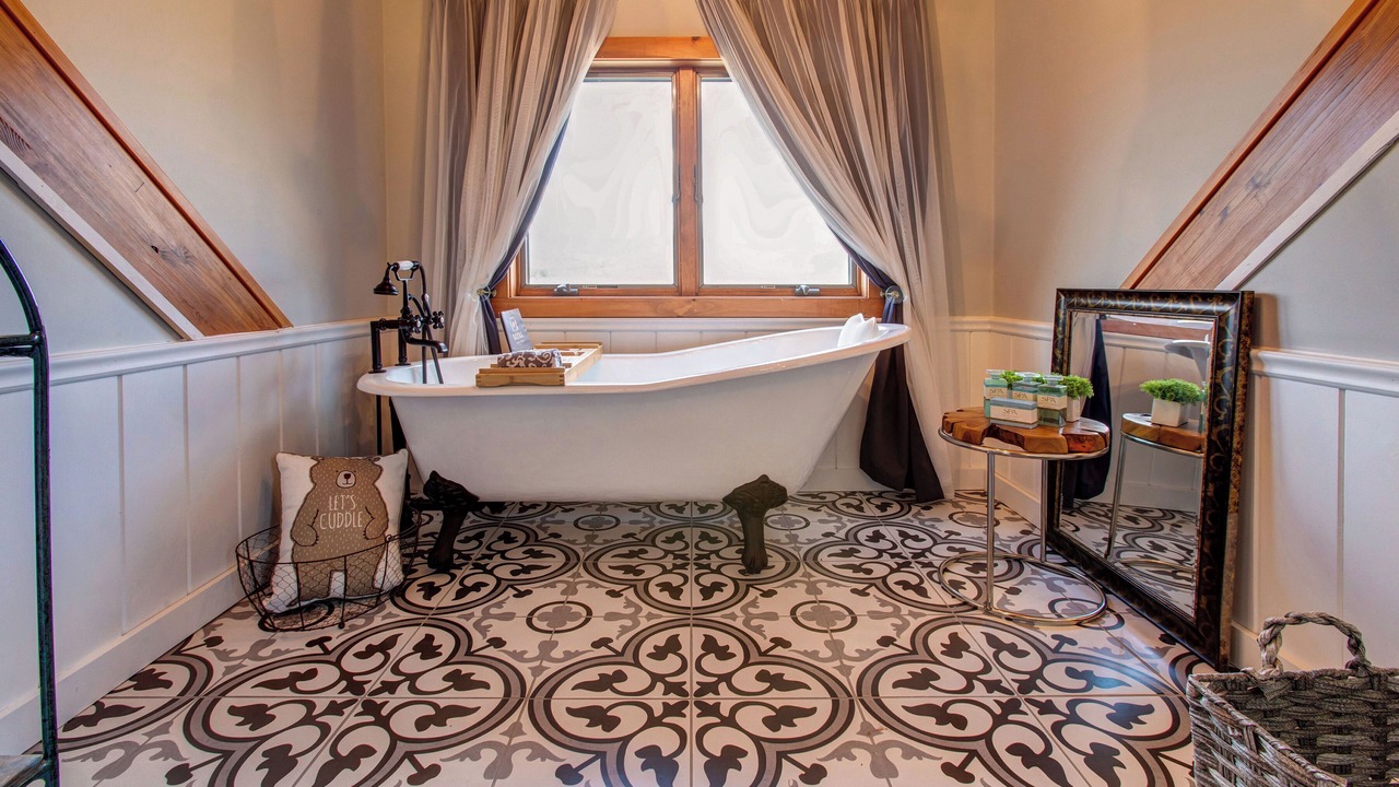 Photo of Bathroom in Roxbury