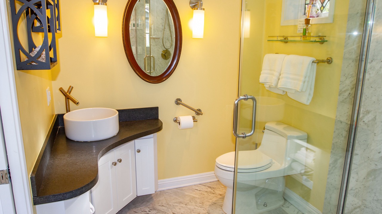 Photo of Bathroom in Pacific Palisades