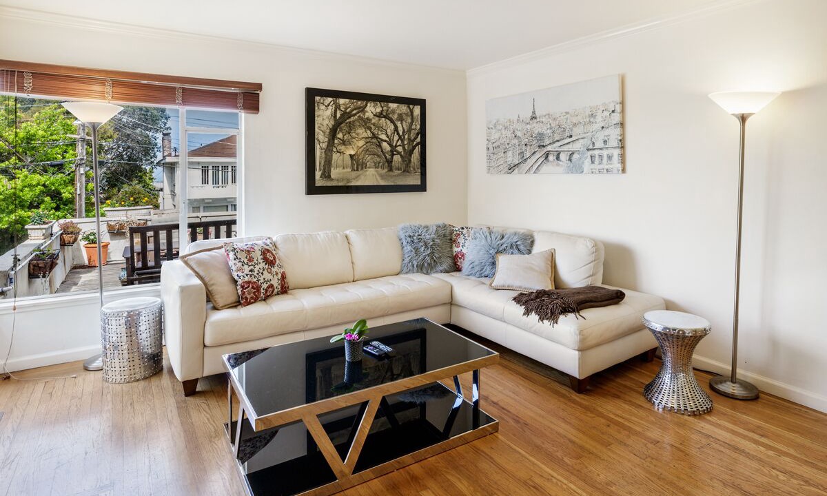 Photo of Livingroom in North Berkeley