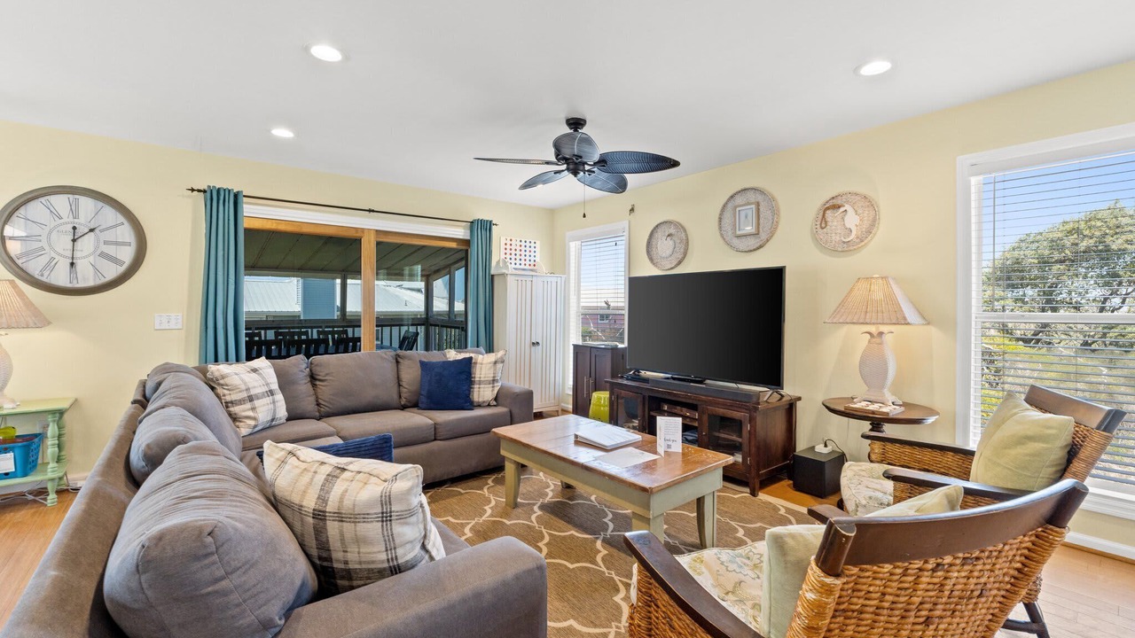 Photo of Livingroom in Cape San Blas