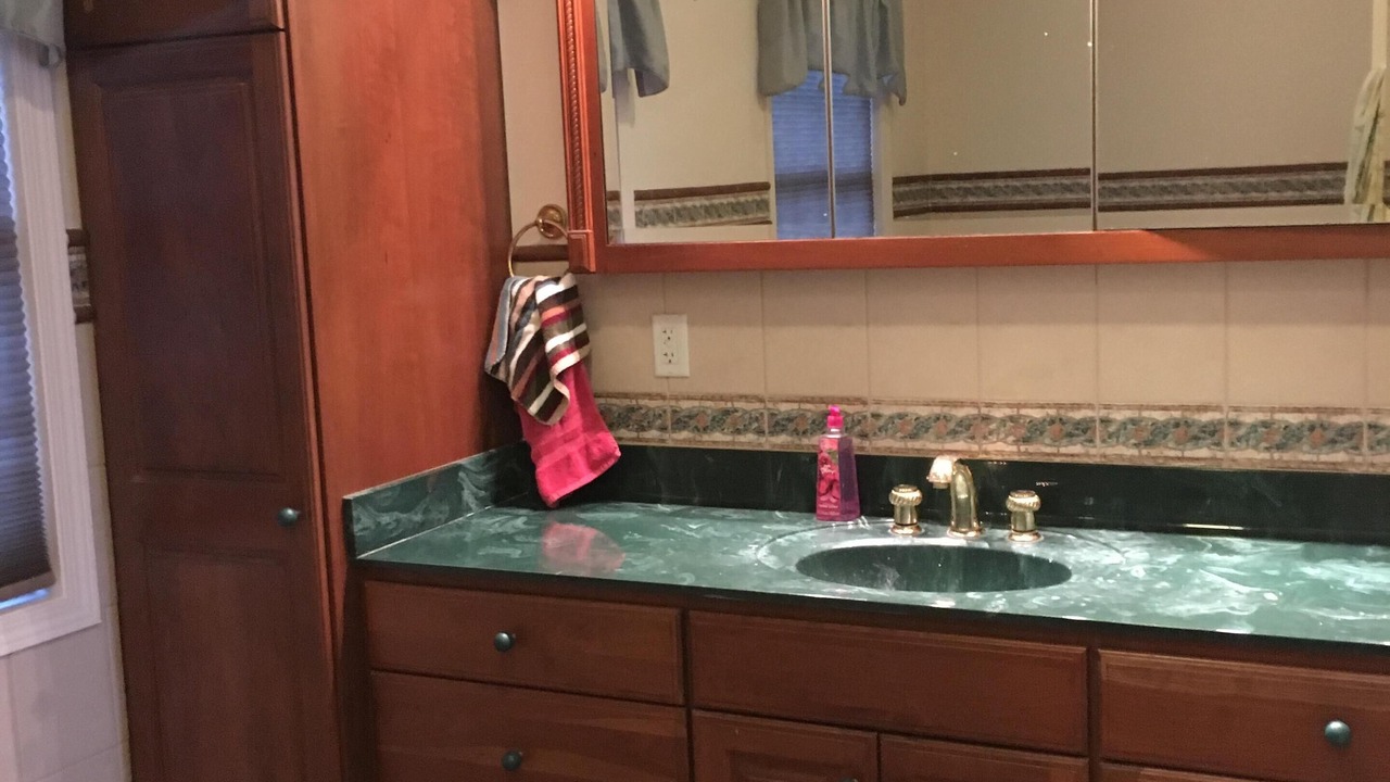 Photo of Bathroom in Geneseo