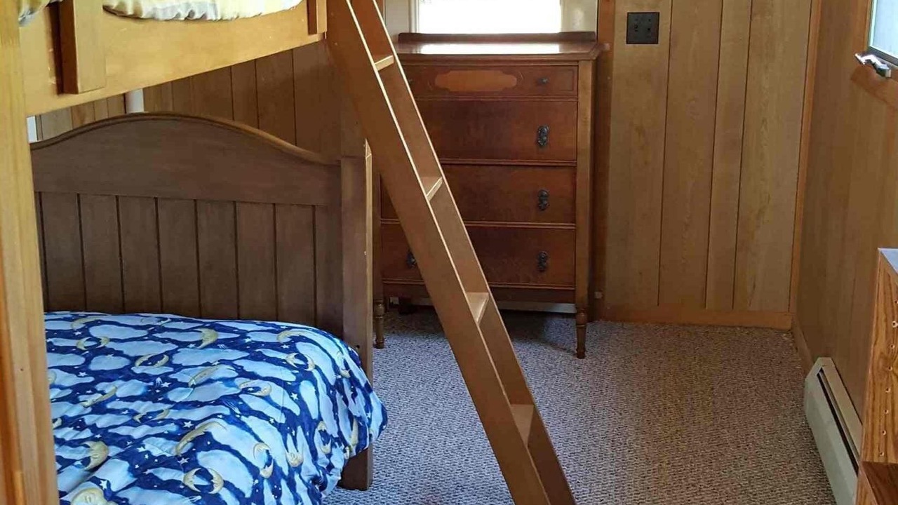Photo of Bedroom in Romulus