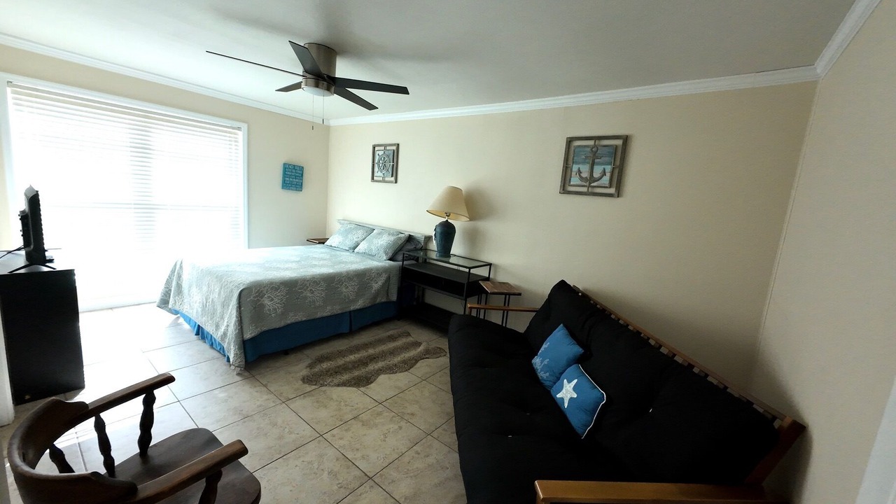 Photo of Bedroom in Silver Cay
