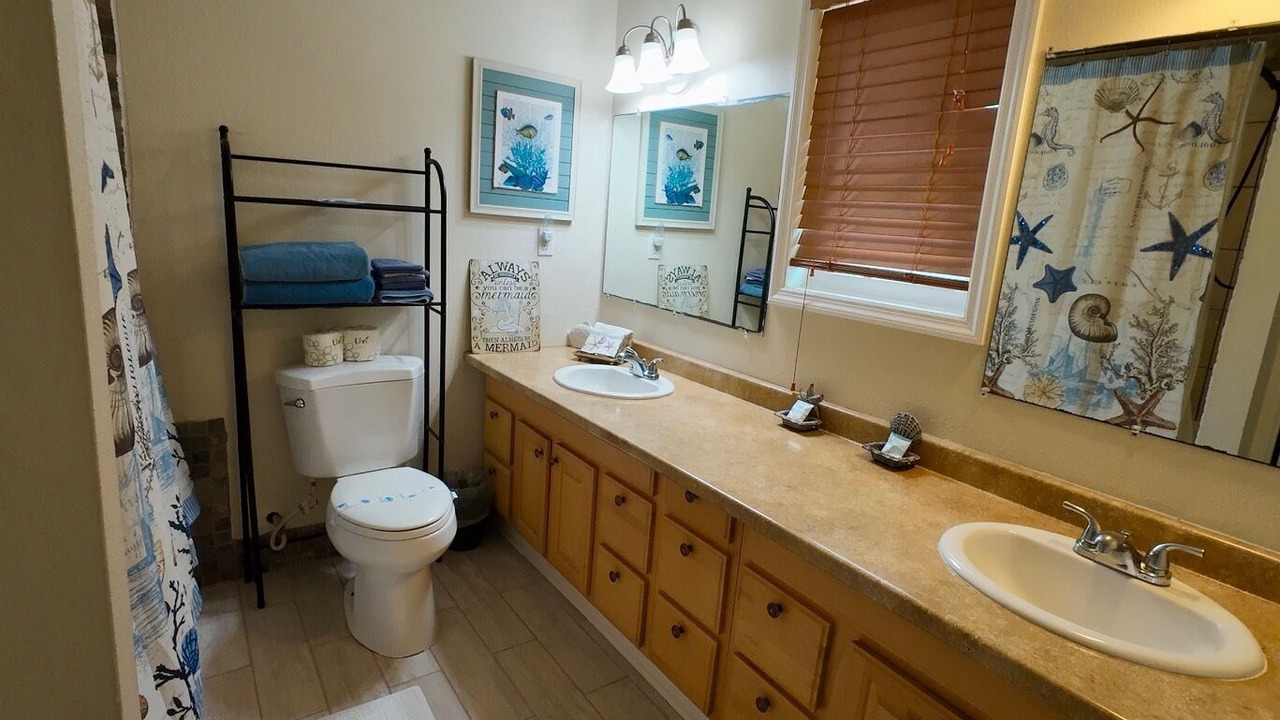 Photo of Bathroom in Silver Cay