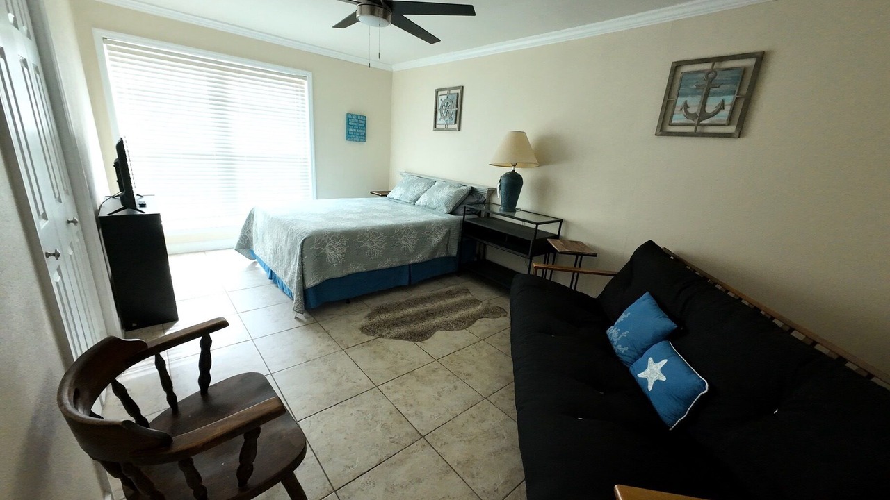Photo of Bedroom in Silver Cay