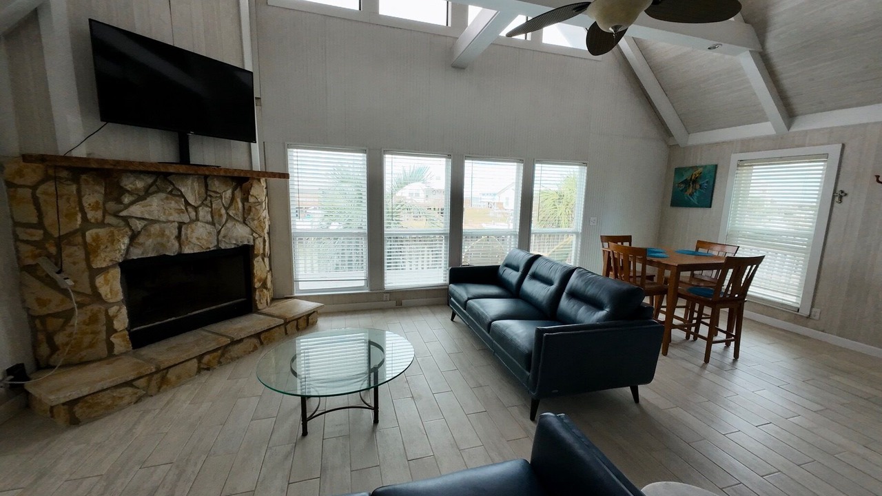 Photo of Livingroom in Silver Cay
