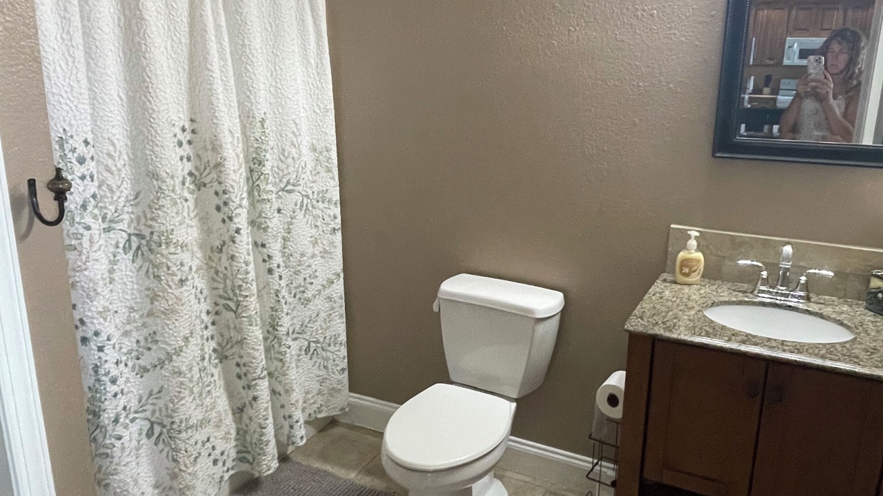 Photo of Bathroom in Hendersonville