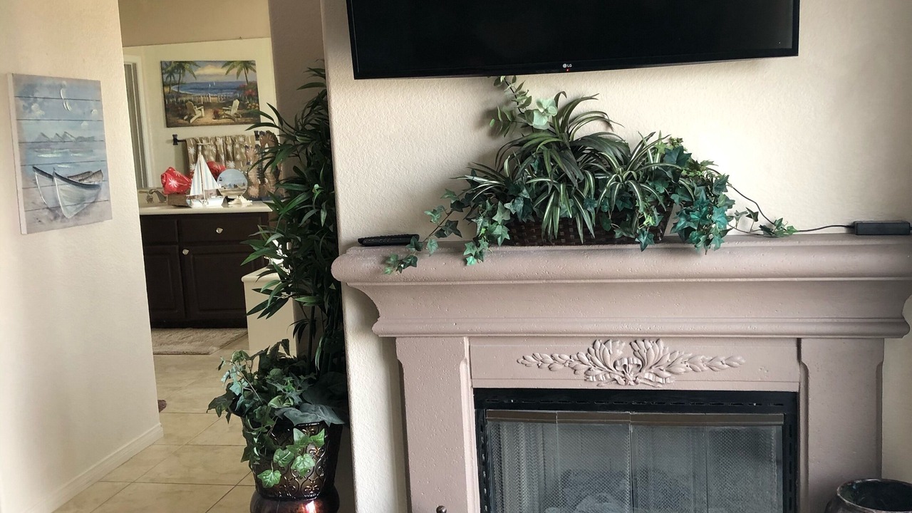 Photo of Livingroom in Lake Elsinore