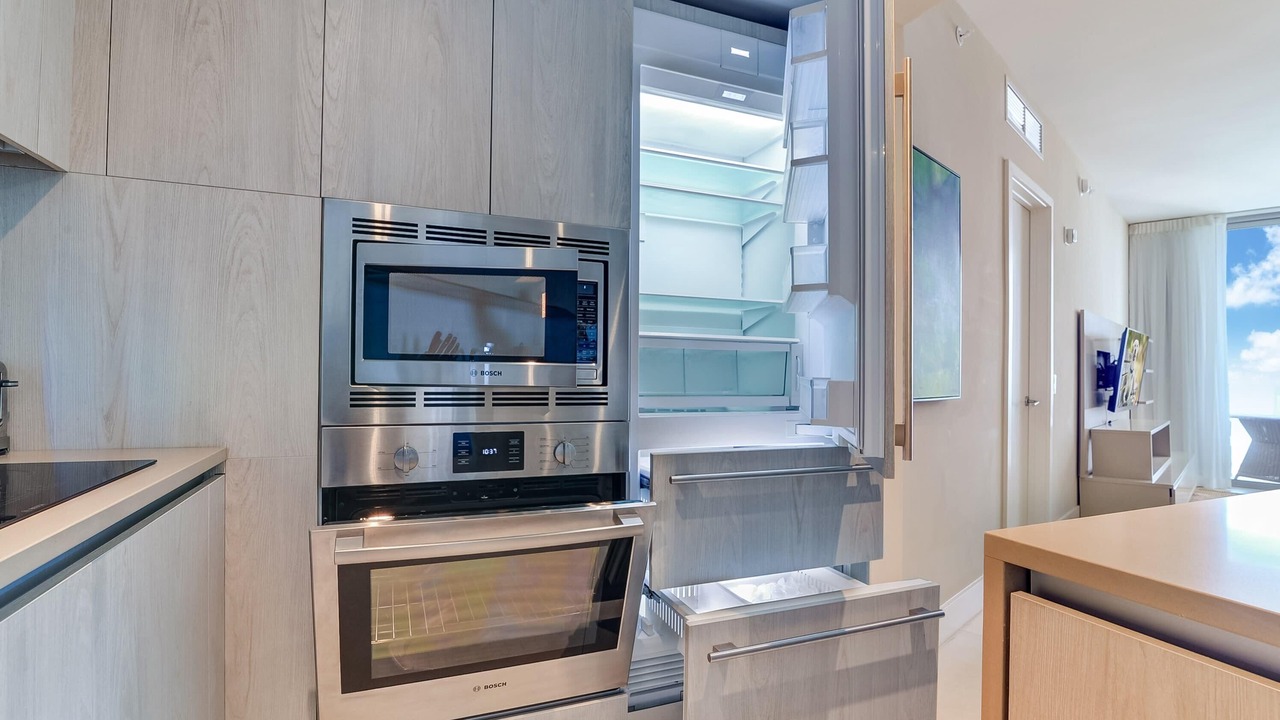 Photo of Kitchen in Hollywood South Central Beach