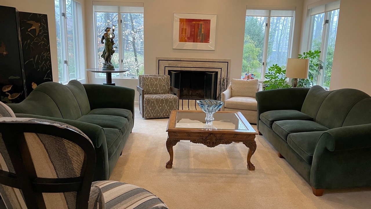Photo of Livingroom in New Rochelle