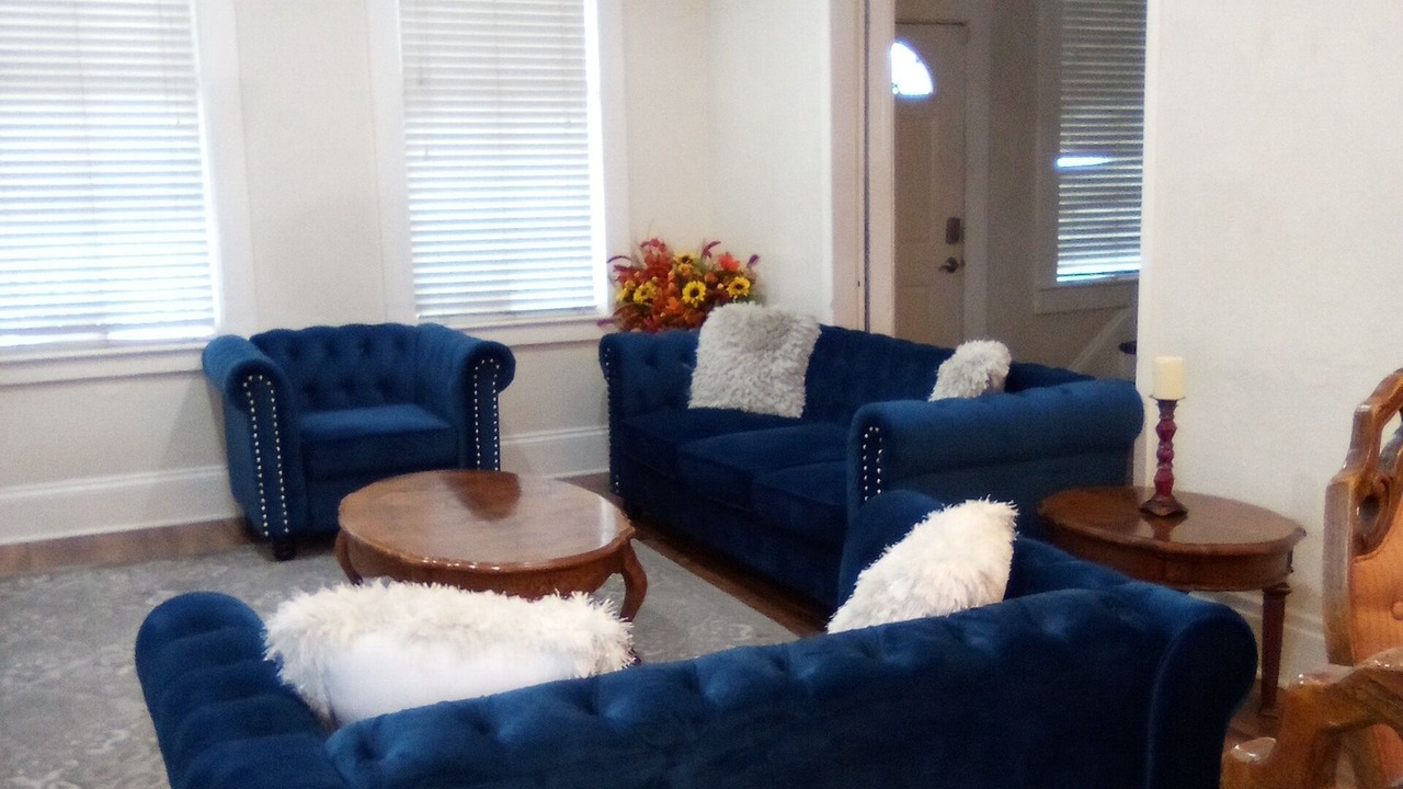 Photo of Livingroom in Downtown Riverside