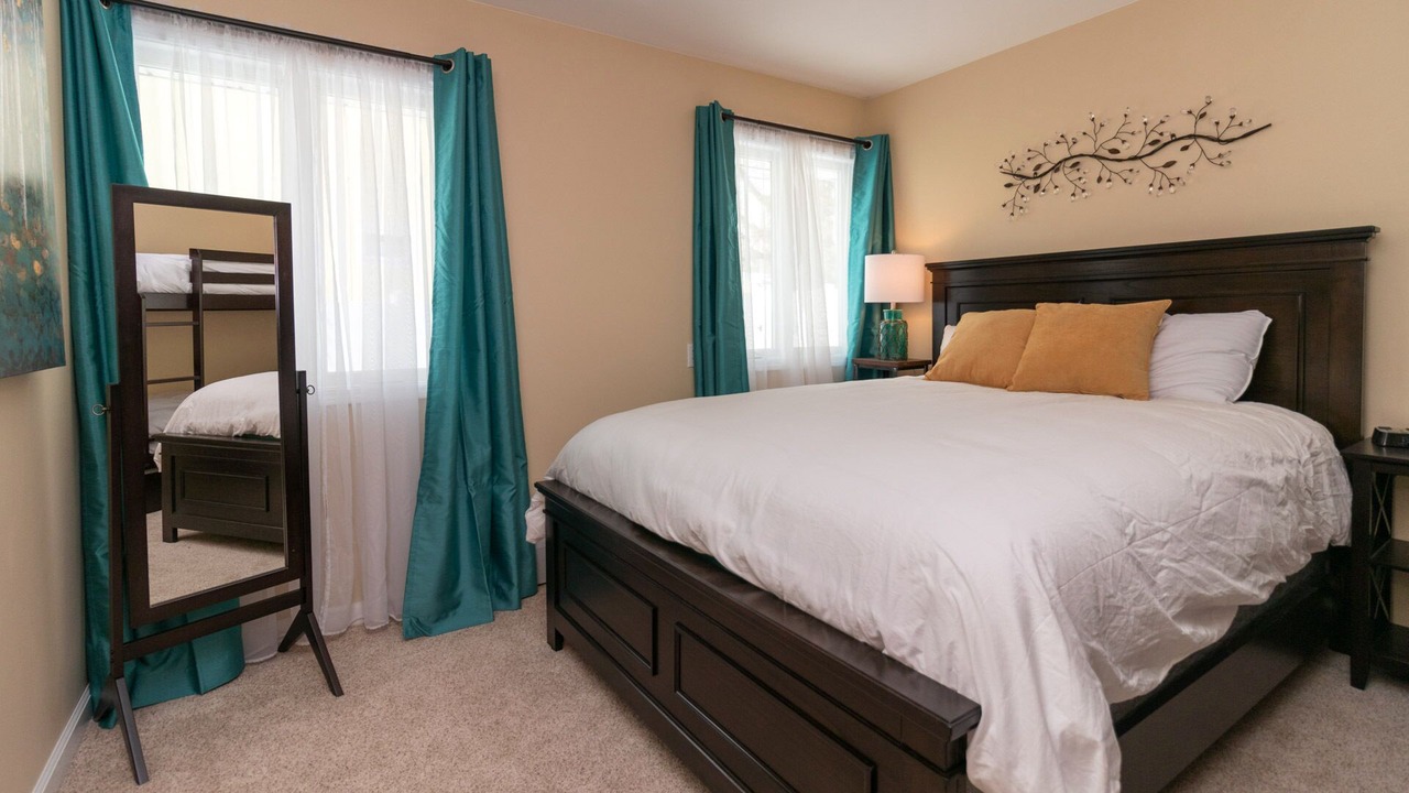 Photo of Bedroom in Town of Richmond