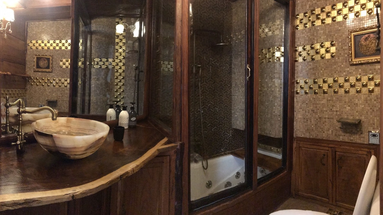 Photo of Bathroom in Hang Xanh