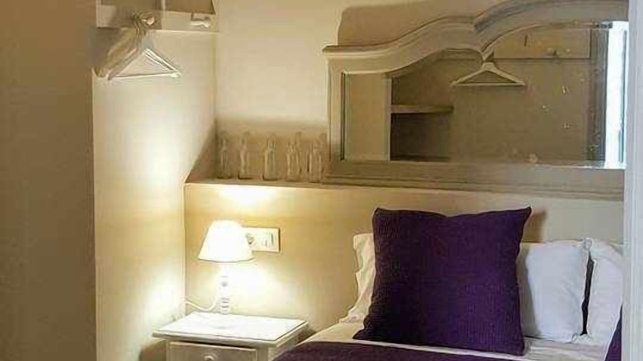 Photo of Bedroom in Olot