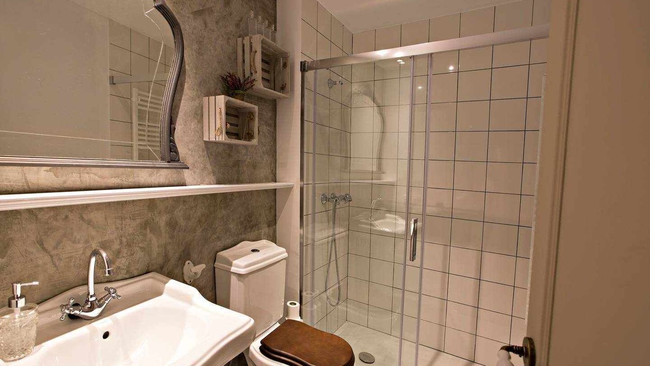 Photo of Bathroom in Olot