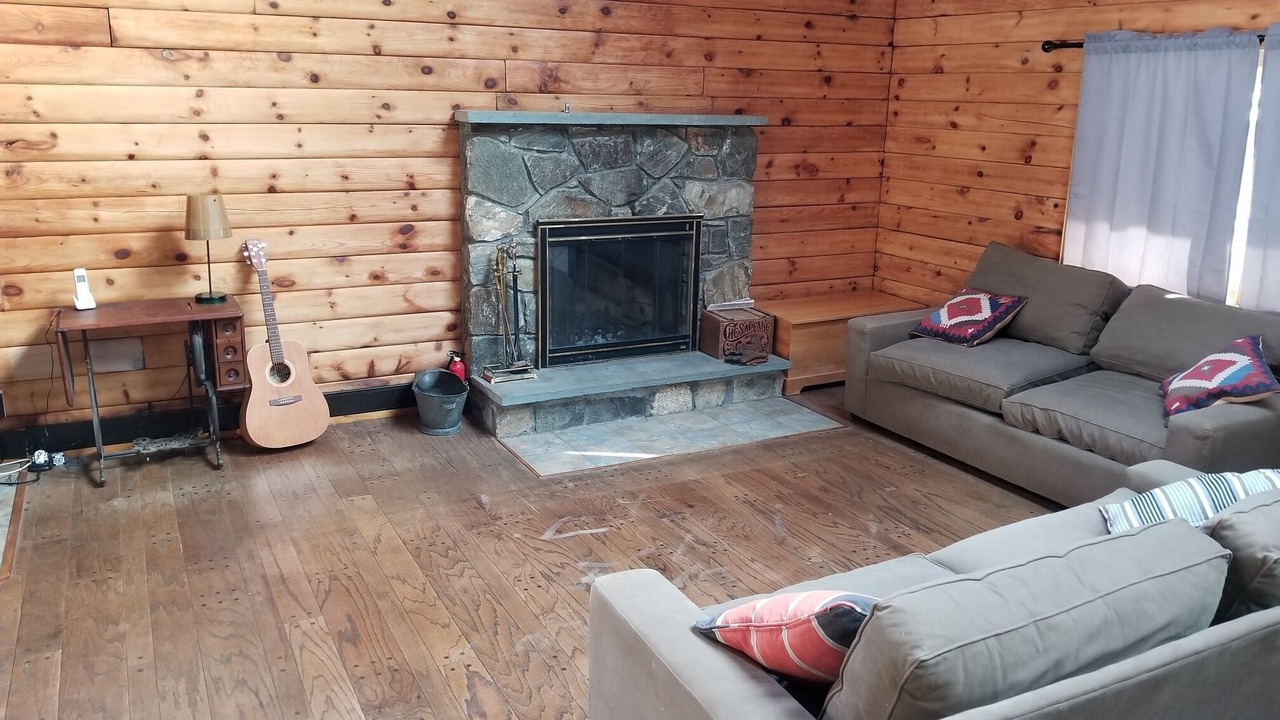 Photo of Livingroom in Putnam Valley