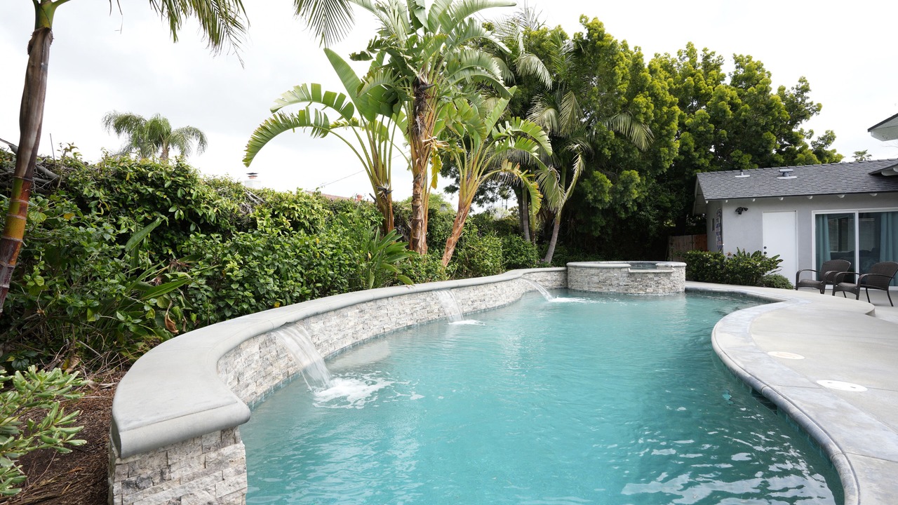 Photo of Outdoor in Orange