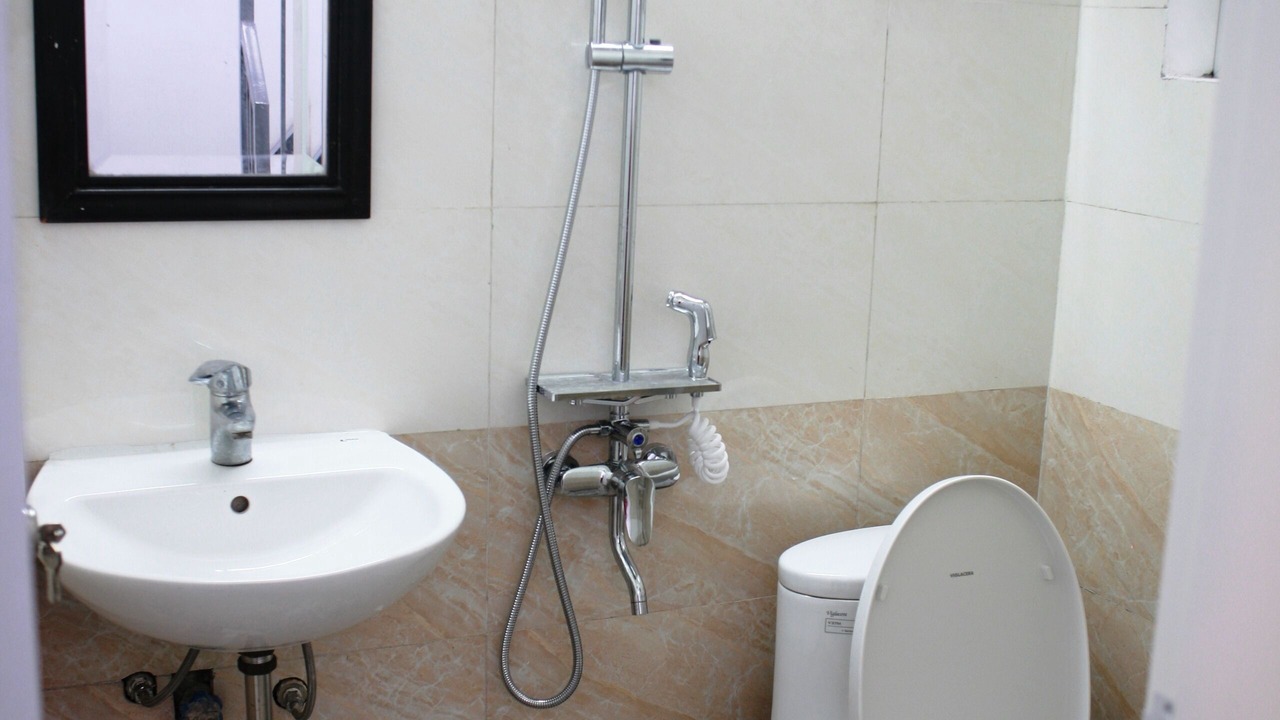 Photo of Bathroom in Ba Dinh