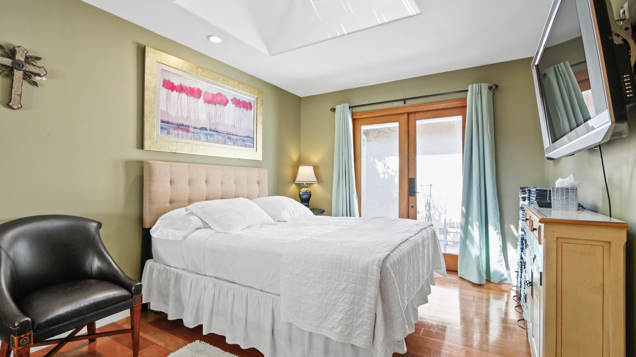 Photo of Bedroom in Laguna Niguel