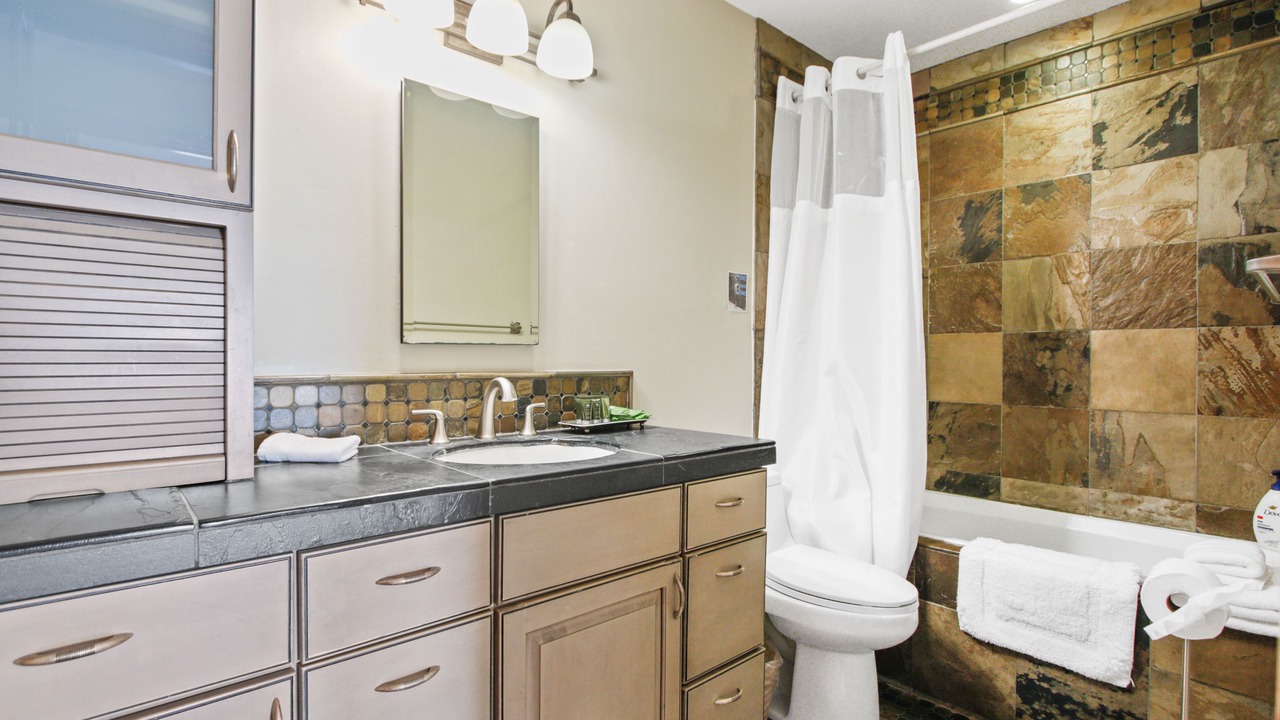 Photo of Bathroom in Laguna Niguel