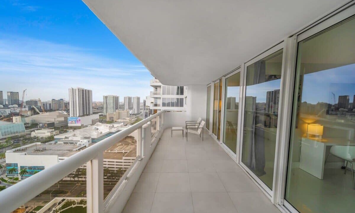 Photo of Outdoor in Downtown Miami