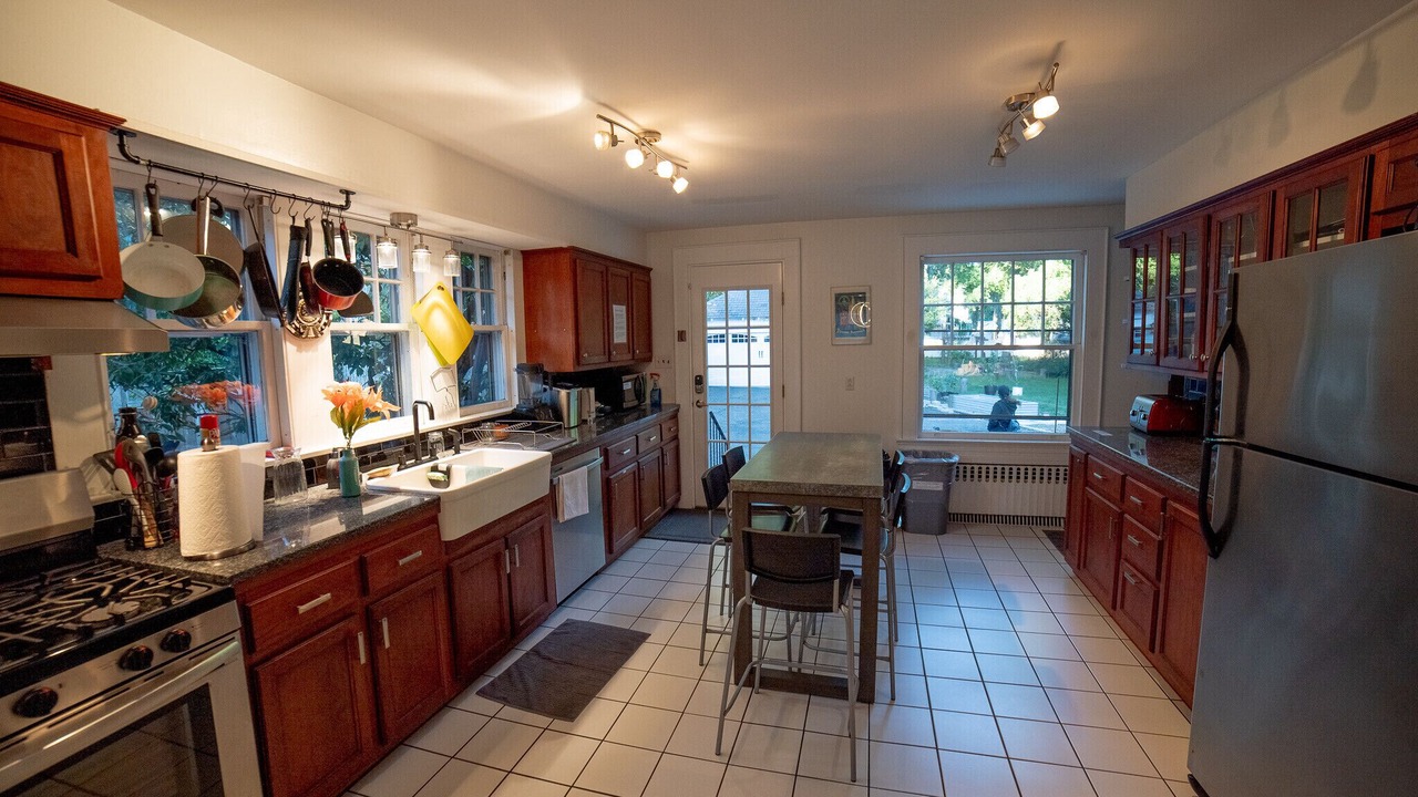 Photo of Kitchen in Elizabeth