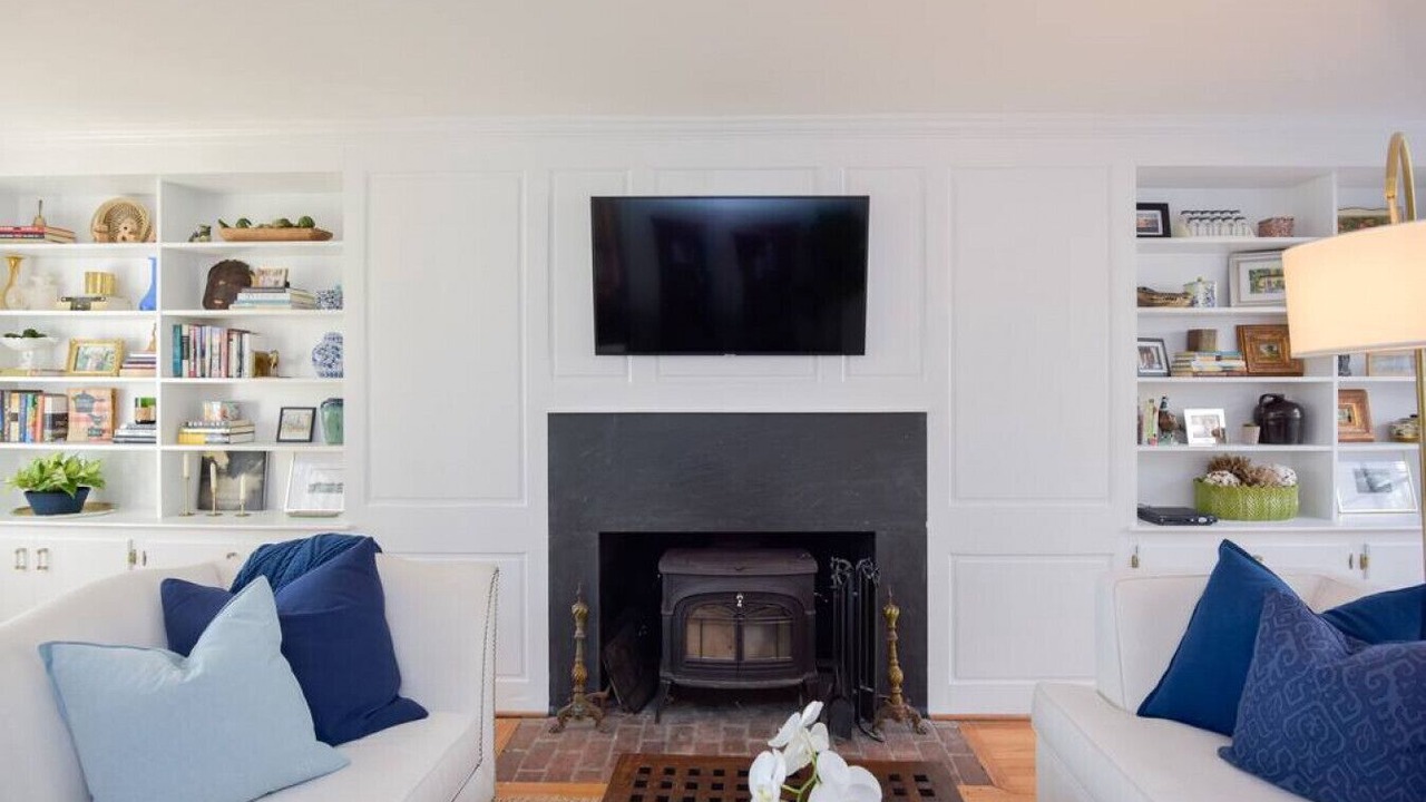 Photo of Livingroom in Chapel Hill