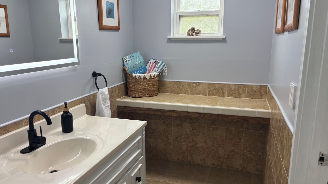 Photo of Bathroom in George Town