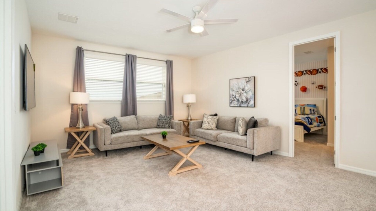 Photo of Livingroom in Bay Lake