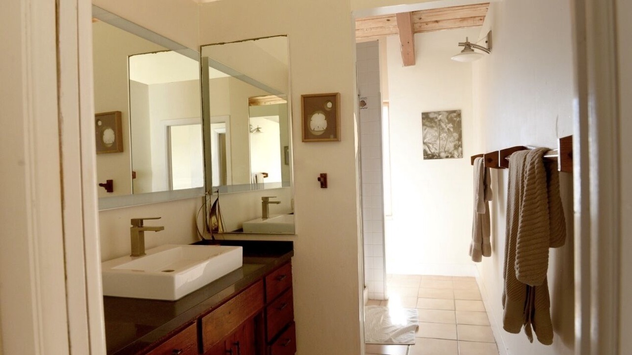Photo of Bathroom in Port Howe