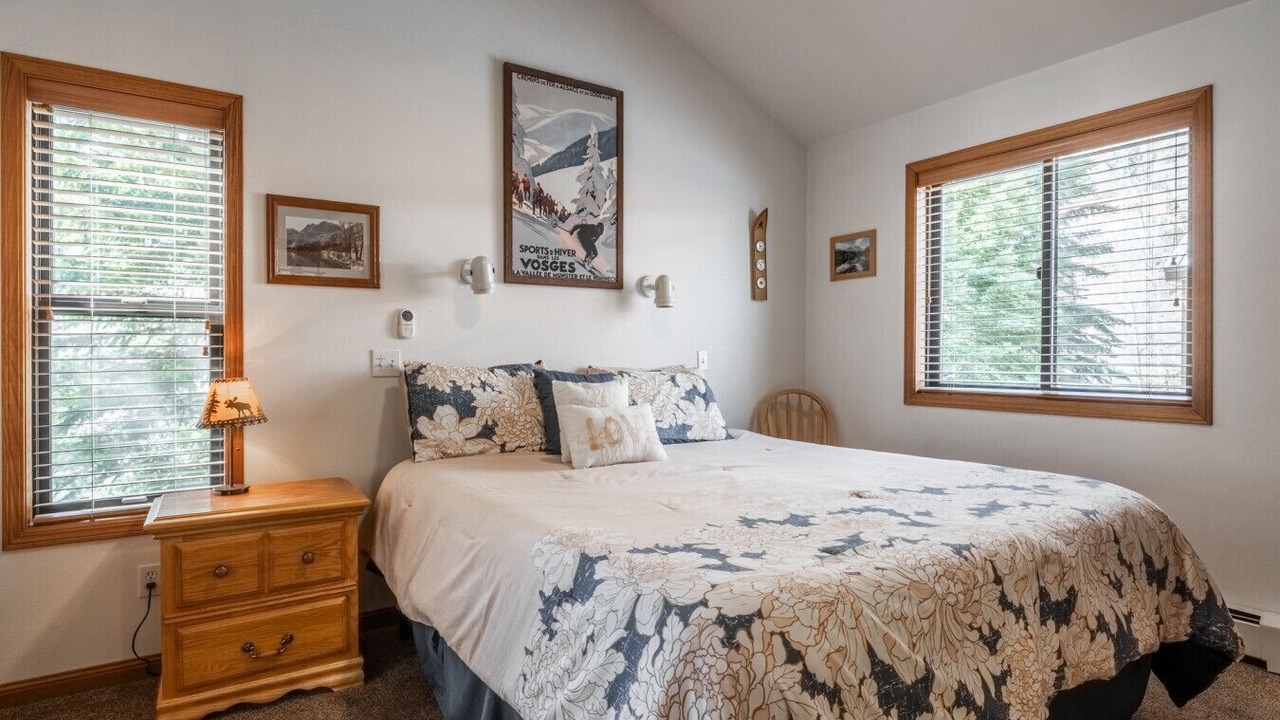 Photo of Bedroom in June Lake