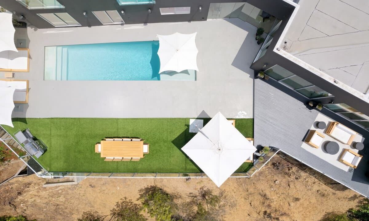 Photo of Outdoor in Hollywood Hills