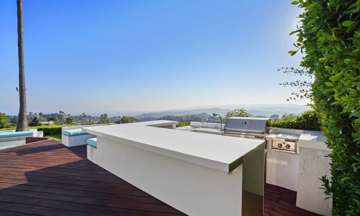 Photo of Outdoor in Hollywood Hills