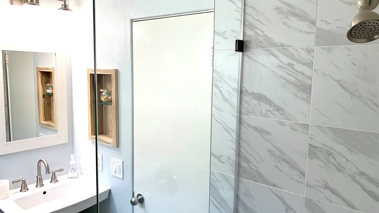 Photo of Bathroom in South Mission Beach