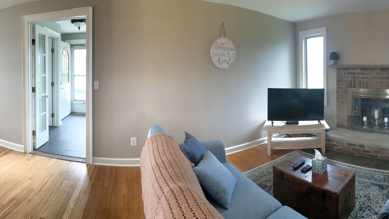 Photo of Livingroom in Skaneateles