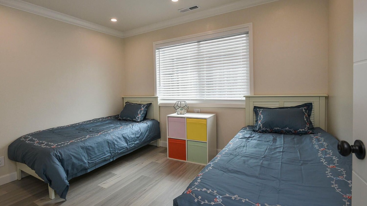 Photo of Bedroom in Edgemar - Pacific Manor
