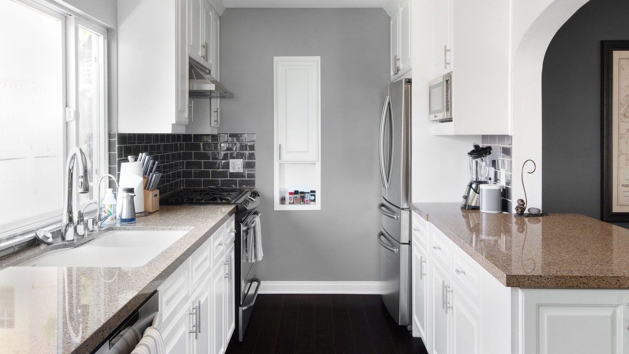 Photo of Kitchen in Mid-Wilshire
