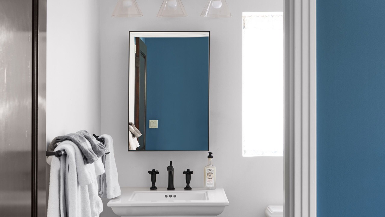 Photo of Bathroom in Mid-Wilshire