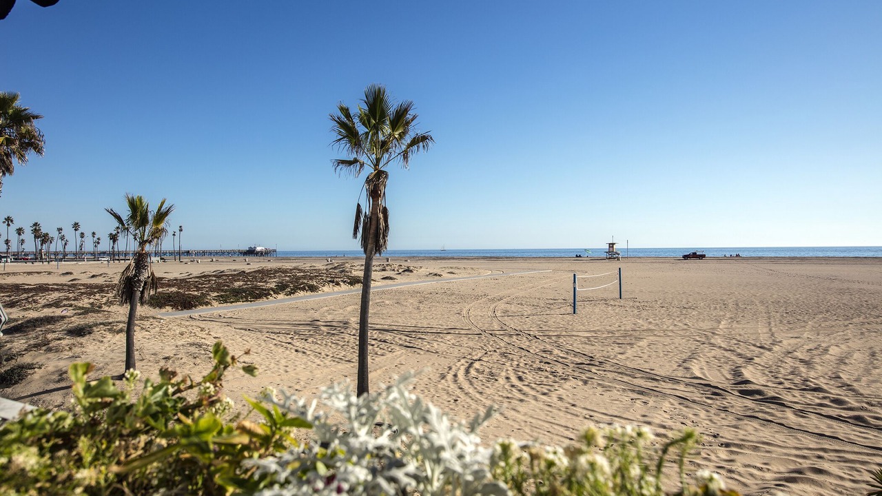 Photo of Others in Balboa Peninsula